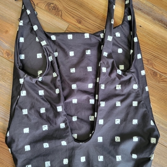 NWT Stone Fox Swim Sana One Piece Swimsuit in Black Dot L - Picture 4 of 9